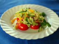 Salata cu piept de pui afumat Salata cu piept de pui afumat